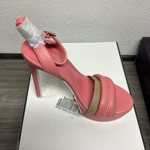 GUESS Women's Clives One Band Platform Sandals - Picture 5 of 6